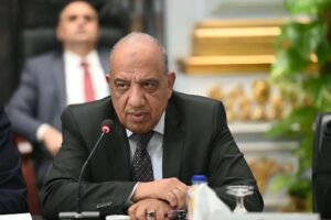 قرارات جديدة من وزير الكهرباء لتخفيف الأعباء عن المواطنين وتيسير سداد الفواتير