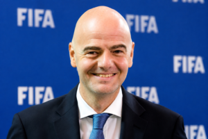 الاتحاد الأوروبي يعصف بانتخابات الفيفا.. أزمة جديدة تهدد مستقبل إنفانتينو قبل سباق الولاية الرابعة 2 الاتحاد الأوروبي يعصف بانتخابات الفيفا.. أزمة جديدة تهدد مستقبل إنفانتينو قبل سباق الولاية الرابعة
