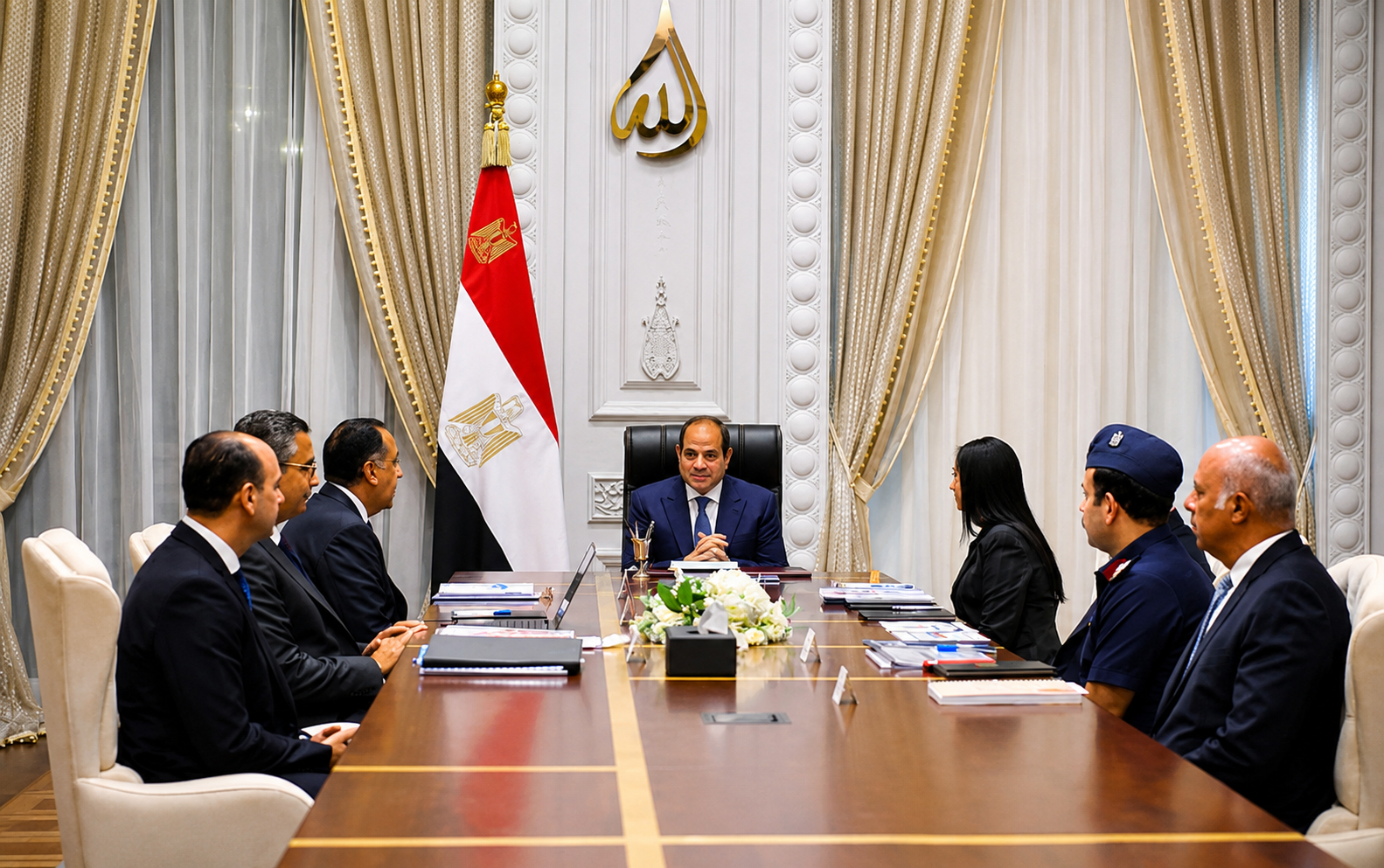 الرئيس السيسي يتابع منظومة الأمن الغذائي ويؤكد توافر مخزون استراتيجي آمن من السلع الأساسية 5 الرئيس السيسي يتابع منظومة الأمن الغذائي ويؤكد توافر مخزون استراتيجي آمن من السلع الأساسية