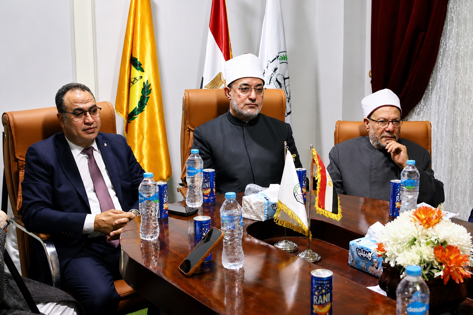 مفتي الجمهورية يزور مؤسسة الرحمن الرحيم بشمال سيناء ويشيد بجهودها في خدمة المجتمع وتحفيظ القرآن الكريم 3 مفتي الجمهورية يزور مؤسسة الرحمن الرحيم بشمال سيناء ويشيد بجهودها في خدمة المجتمع وتحفيظ القرآن الكريم