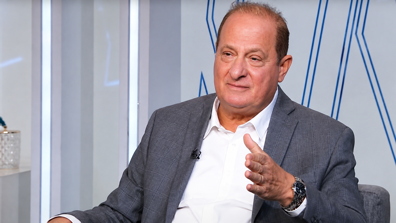 هاني مهنا يغادر المستشفى بعد تحسن حالته الصحية.. تفاصيل جديدة عن تطورات حالته