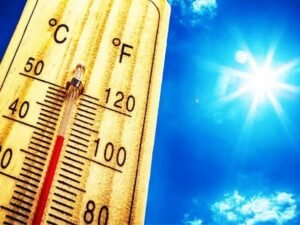 حالة الطقس اليوم.. انخفاض طفيف في درجات الحرارة وارتفاع الرطوبة وأجواء أكثر اعتدالًا على السواحل