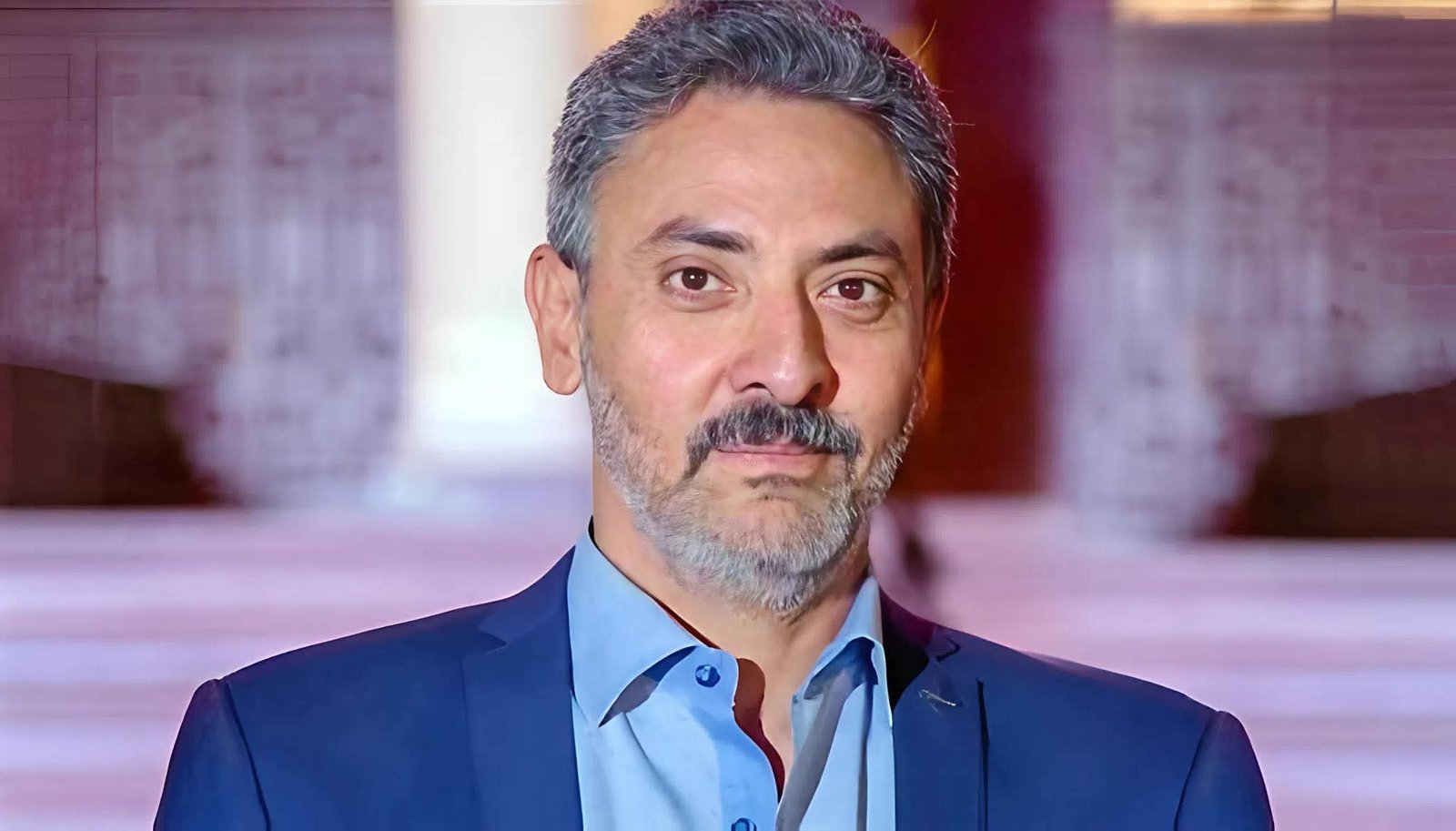 في ذكرى ميلاده.. فتحي عبد الوهاب.. رحلة فنية بدأت من الجامعة وانطلقت إلى البطولة ونجومية الشاشة