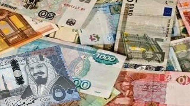 ارتفاع أسعار العملات العربية اليوم في البنوك.. الدينار الكويتي والريال السعودي في صدارة التحركات 3 ارتفاع أسعار العملات العربية اليوم في البنوك.. الدينار الكويتي والريال السعودي في صدارة التحركات