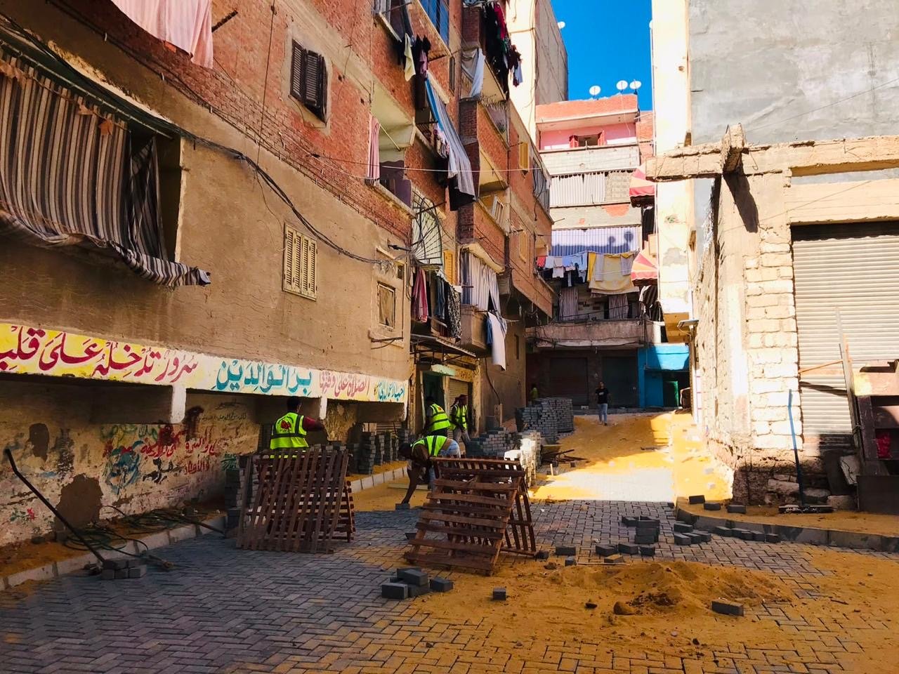 محافظ الإسكندرية يوجه بسرعة رفع كفاءة الطرق وترميم الحفر في 22 شارعًا وموقعًا