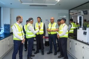 وزير الصناعة ومحافظ الإسكندرية يتفقدان مصانع الكربون الأسود والإطارات بالعامرية لتعميق التصنيع المحلي وزيادة الصادرات