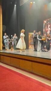مهرجان روائع للإبداع الدولي يكرّم نجوم الفن ويحتفي برسالة «أن تكون إنسانًا»