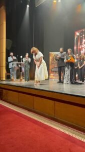 مهرجان روائع للإبداع الدولي يكرّم نجوم الفن ويحتفي برسالة «أن تكون إنسانًا»