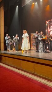 مهرجان روائع للإبداع الدولي يكرّم نجوم الفن ويحتفي برسالة «أن تكون إنسانًا»