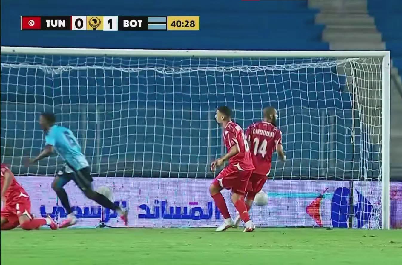 منتخب تونس يتأخر أمام بوتسوانا 1-0 في الشوط الأول بتصفيات أمم إفريقيا 3 منتخب تونس يتأخر أمام بوتسوانا 1-0 في الشوط الأول بتصفيات أمم إفريقيا