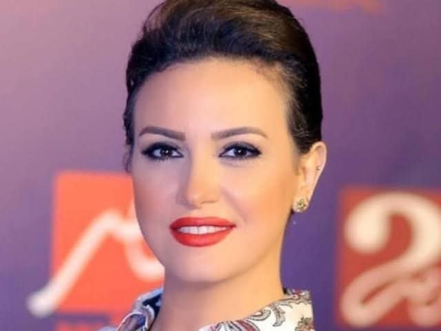 ريهام عبدالغفور تكشف فقدانها إحساس الأمان بعد وفاة والدها: مهما حققت من نجاحات لن يعوضني غيابه 5 ريهام عبدالغفور تكشف فقدانها إحساس الأمان بعد وفاة والدها: مهما حققت من نجاحات لن يعوضني غيابه