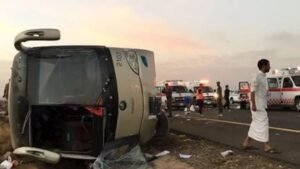 حادث حافلة المعتمرين المصريين في مكة.. وفاة 3 وإصابة 26 في طريقهم لأداء العمرة