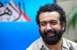 ماندو العدل يعتذر رسميًا عن إخراج مسلسل «أرضي بجنينة»