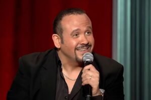 هشام عباس يكشف سر انتشار حفلات التسعينيات: النوستالجيا لا تعني غياب الجديد 3 هشام عباس يكشف سر انتشار حفلات التسعينيات: النوستالجيا لا تعني غياب الجديد