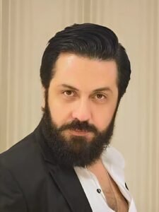 وفاة والدة الفنان أحمد رفعت.. رحلت بعد أزمة صحية ورسالة مؤثرة من نجلها 2 وفاة والدة الفنان أحمد رفعت.. رحلت بعد أزمة صحية ورسالة مؤثرة من نجلها