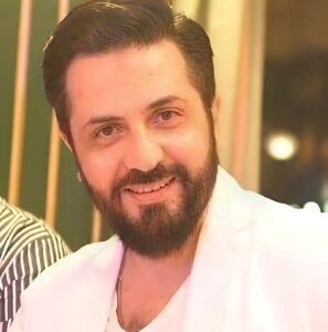 وفاة والدة الفنان أحمد رفعت.. رحلت بعد أزمة صحية ورسالة مؤثرة من نجلها 4 وفاة والدة الفنان أحمد رفعت.. رحلت بعد أزمة صحية ورسالة مؤثرة من نجلها