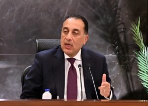 رئيس الوزراء يتفقد مشروعات وزارة النقل بالقاهرة والجيزة.. تفاصيل تطورات مونوريل غرب القاهرة