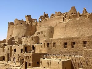 سيوة.. رحلة إلى واحة مصرية تجمع بين الطبيعة والتاريخ والمغامرة