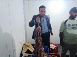 ضبط 370 كجم من مصنعات اللحوم مجهولة المصدر داخل مخزن مخالف بالحضرة الجديدة في الإسكندرية