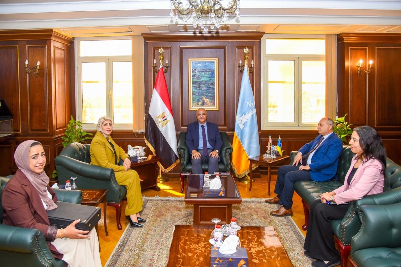 محافظ الإسكندرية يبحث مع القنصل العام لدولة ليبيا تعزيز التعاون المشترك بين البلدين