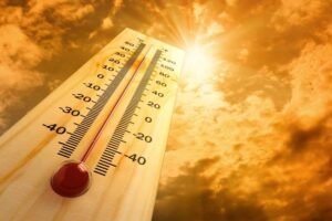 حالة الطقس في مصر.. انخفاض الحرارة 5 درجات وأمطار على الإسكندرية وشمال البلاد