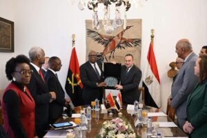 مصر وأنجولا توقعان مذكرة تفاهم لتعزيز التعاون الثقافي والفني