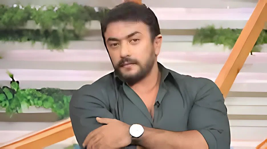 أحمد العوضي يخطف الأنظار بموقف إنساني مع طفلة من ذوي الهمم