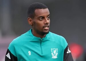 ليفربول يهزم بورنموث بهدف إيزاك ويقفز للمركز السادس في ترتيب الدوري الإنجليزي