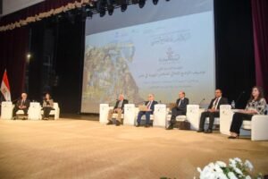 الهوية الوطنية في مصر تحت المجهر.. خبراء يناقشون تحولات المجتمع والاقتصاد والأسرة في مؤتمر الهوية الوطنية بالإسكندرية 9 الهوية الوطنية في مصر تحت المجهر.. خبراء يناقشون تحولات المجتمع والاقتصاد والأسرة في مؤتمر الهوية الوطنية بالإسكندرية