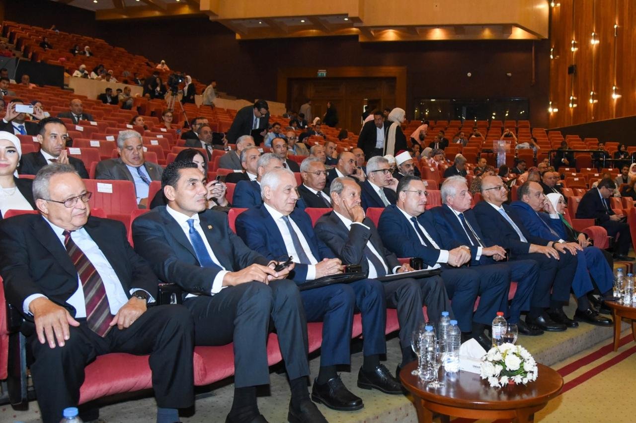 الهوية الوطنية في مصر تحت المجهر.. خبراء يناقشون تحولات المجتمع والاقتصاد والأسرة في مؤتمر الهوية الوطنية بالإسكندرية