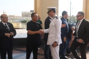 تشييع جنازة أحمد الزند من مسجد المشير طنطاوي.. حضور قضائي وشخصيات عامة في وداع وزير العدل الأسبق 6 تشييع جنازة أحمد الزند من مسجد المشير طنطاوي.. حضور قضائي وشخصيات عامة في وداع وزير العدل الأسبق