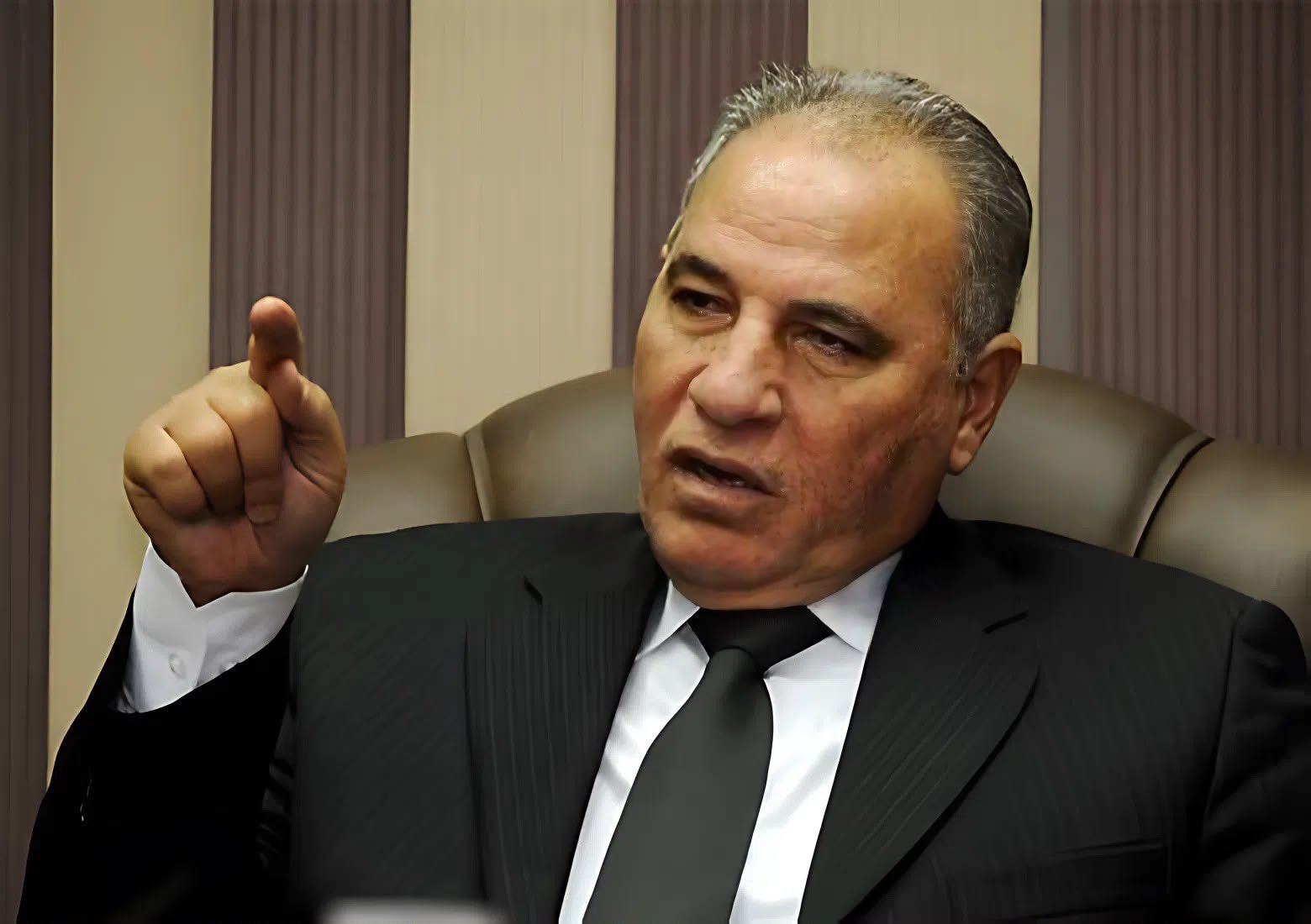 تشييع جنازة أحمد الزند من مسجد المشير طنطاوي.. حضور قضائي وشخصيات عامة في وداع وزير العدل الأسبق