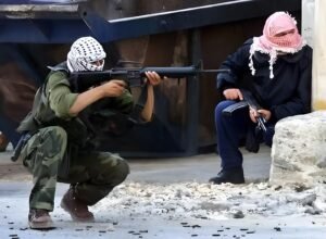 في مثل هذا اليوم 2000.. بداية الانتفاضة الفلسطينية الثانية بعد زيارة أرييل شارون للمسجد الأقصى
