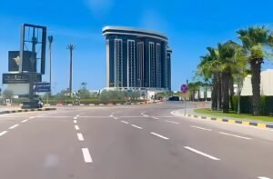 رسوم طريق العلمين ترتفع رسميًا.. التعريفة الجديدة والاشتراكات وموعد التطبيق