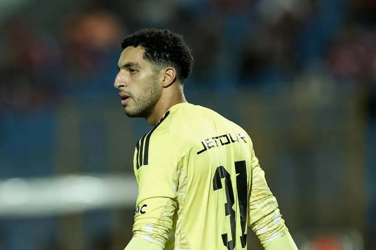 الأهلي يحسم تجديد عقود مصطفى شوبير وياسر إبراهيم ومحمد هاني بنفس شروط إمام عاشور ومروان عطية