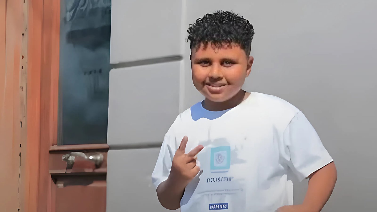 طفل بني سويف ينقذ والده من سكتة دماغية.. اتصل بالإسعاف ووصلت خلال 6 دقائق 2 طفل بني سويف ينقذ والده من سكتة دماغية.. اتصل بالإسعاف ووصلت خلال 6 دقائق