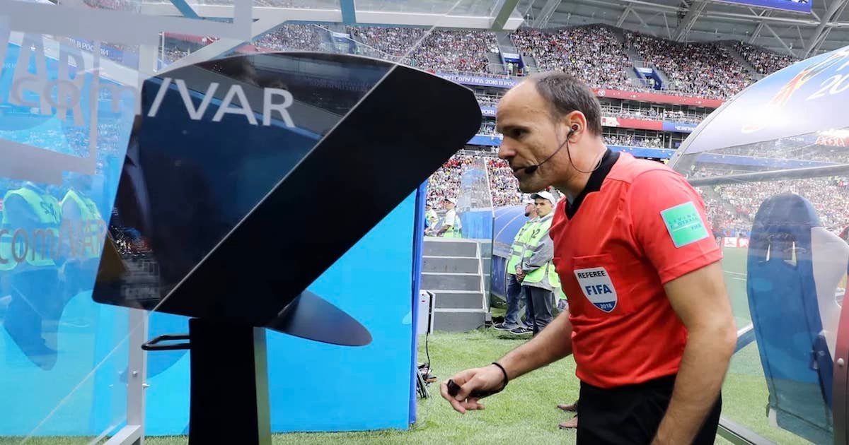 تقنية VAR في دوري أبطال أفريقيا.. كاف يقترب من تطبيقها والزمالك وبيراميدز في الصورة