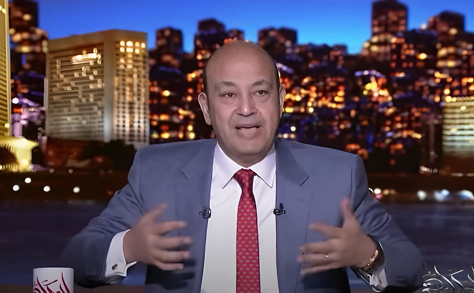 عمرو أديب يرفض تهجير الفلسطينيين إلى مصر ويؤكد: الدولة لن تقبل فرض أي واقع جديد