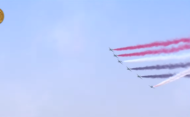 بألوان علم مصر.. عروض جوية مبهرة في سماء العلمين خلال افتتاح معرض الطيران والفضاء 2026