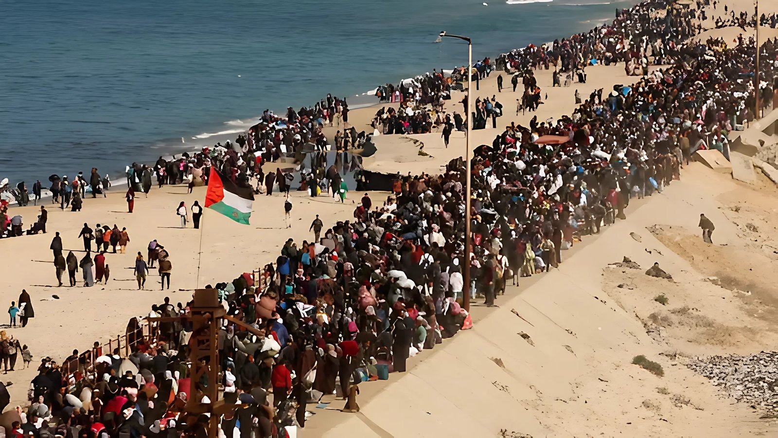 الجارديان: تهجير الفلسطينيين لم يعد كلامًا.. أصبح واقعًا تمارسه إسرائيل يوميًا