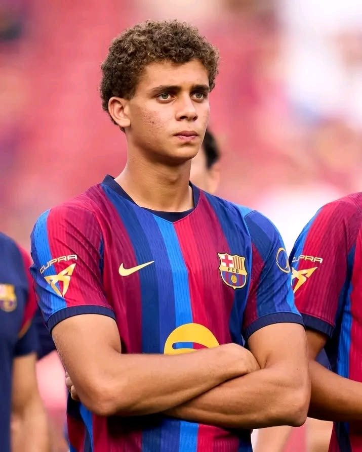 برشلونة يتمسك بـ حمزة عبد الكريم.. عقد حتى 2030 وشرط جزائي 150 مليون يورو 3 برشلونة يتمسك بـ حمزة عبد الكريم.. عقد حتى 2030 وشرط جزائي 150 مليون يورو