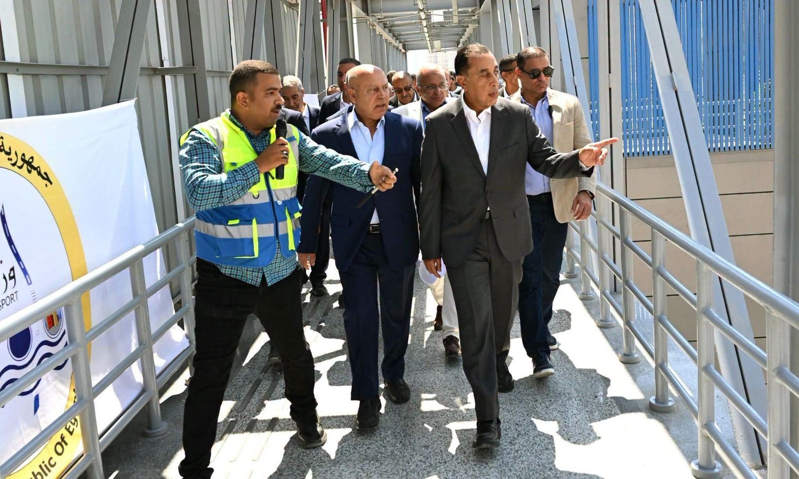 رئيس الوزراء يتفقد المرحلة الثانية من الأتوبيس الترددي BRT بطول 40 كيلومترًا