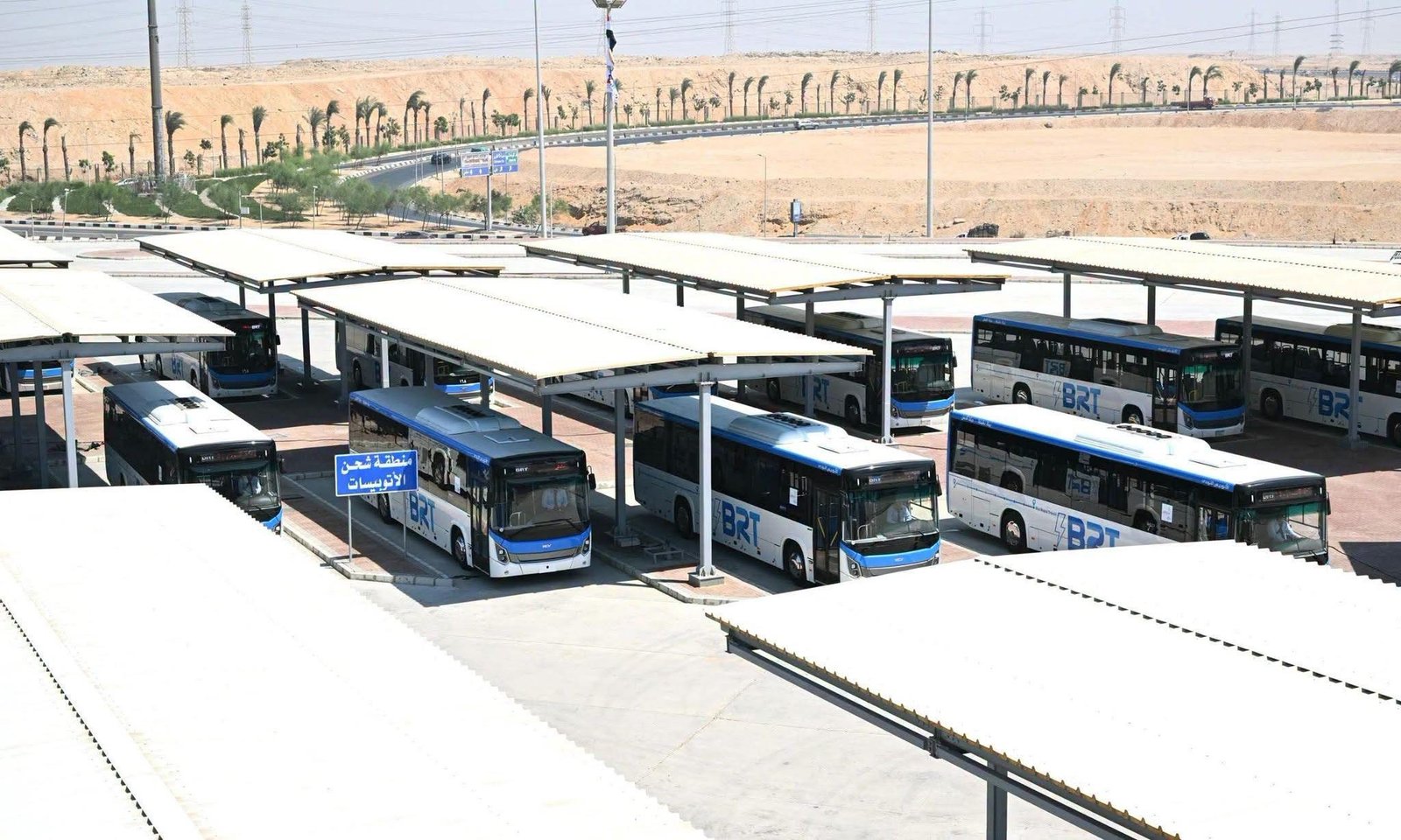 رئيس الوزراء يتفقد المرحلة الثانية من الأتوبيس الترددي BRT بطول 40 كيلومترًا