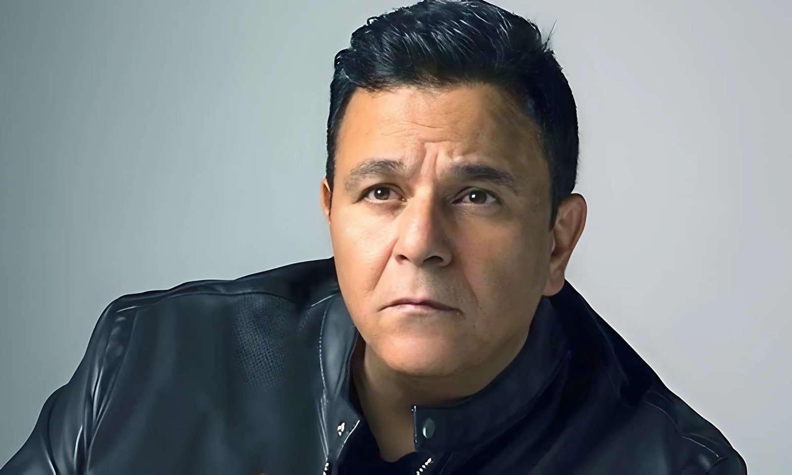 محمد فؤاد يتألق في حفل لندن ويكشف تفاصيل عودته إلى السينما بعد غياب 21 عامًا