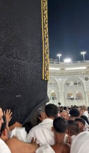 يارا السكري في مكة والمدينة.. صور من رحلة إيمانية توثق أجمل لحظاتها