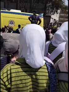 سقوط بوابة مدرسة دار السلام بسبب تزاحم الطلاب والأهالي.. «تعليم القاهرة»: لا وفيات