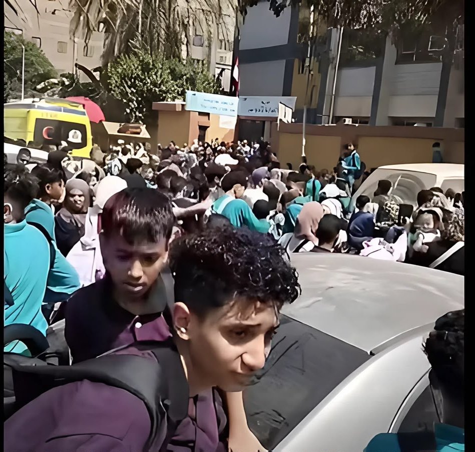 سقوط بوابة مدرسة دار السلام بسبب تزاحم الطلاب والأهالي.. «تعليم القاهرة»: لا وفيات