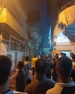 حادث الصعق الكهربائي داخل مصنع مخللات بالأقصر.. أب وأبناؤه الأربعة وشقيقه بين 6 ضحايا