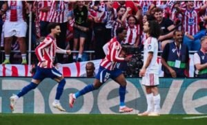أتلتيكو مدريد يحسم الديربي 2-1 أمام ريال مدريد ويشعل صراع صدارة الدوري الإسباني