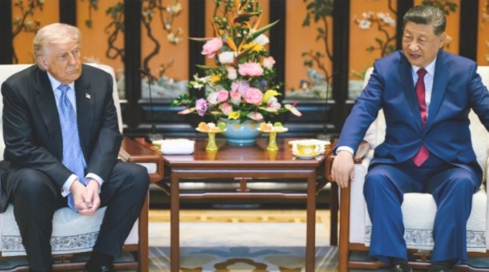 قمة ترامب وشي.. تحول مرتقب في موازين القوة وسط ترقب لاتفاقات التجارة والذكاء الاصطناعي والمعادن 3 قمة ترامب وشي.. تحول مرتقب في موازين القوة وسط ترقب لاتفاقات التجارة والذكاء الاصطناعي والمعادن